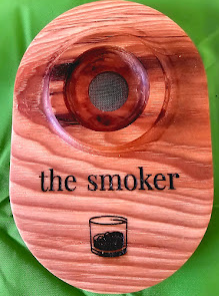 Personalized drink smoker